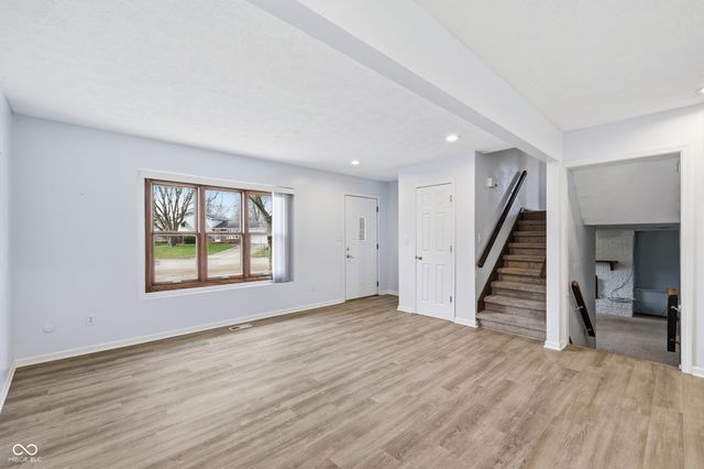 1202 Victoria Drive, Lebanon, IN 46052