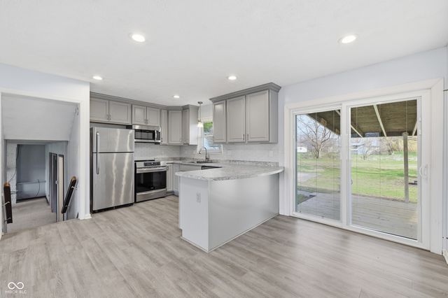 1202 Victoria Drive, Lebanon, IN 46052