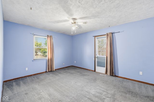 1202 Victoria Drive, Lebanon, IN 46052