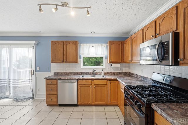 908 Pine Needle Place, Hamilton Twp, OH 45039