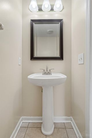 908 Pine Needle Place, Hamilton Twp, OH 45039