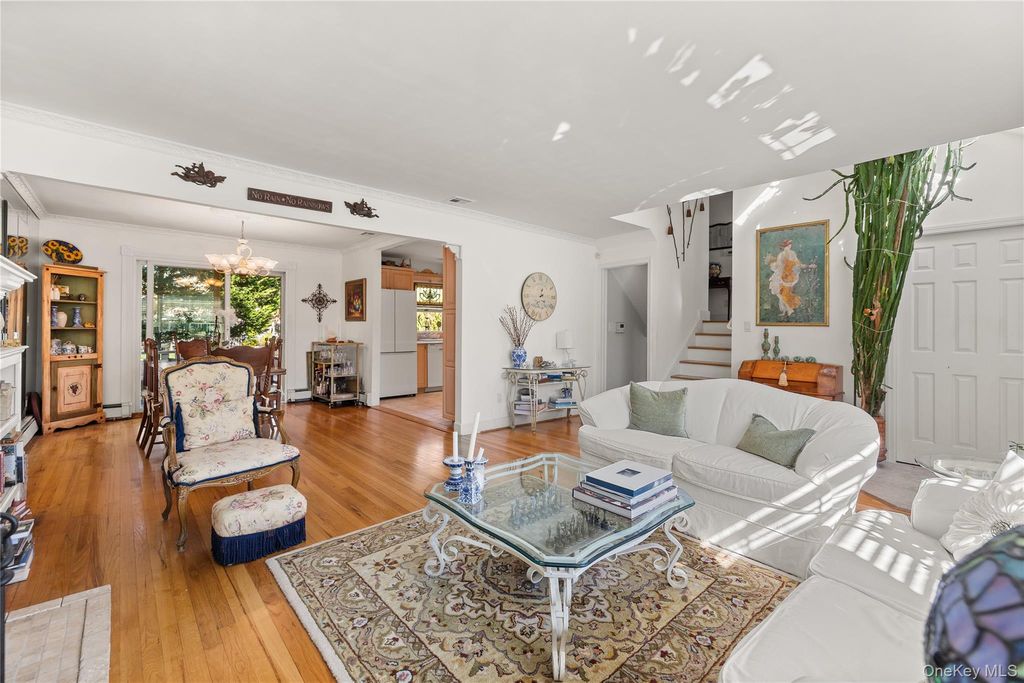 3 Lewis Circle, Babylon, NY 11702 — photo 3