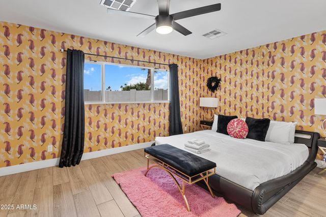 8707 E CLARENDON Avenue, Scottsdale, AZ 85251