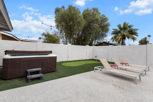 8707 E CLARENDON Avenue, Scottsdale, AZ 85251