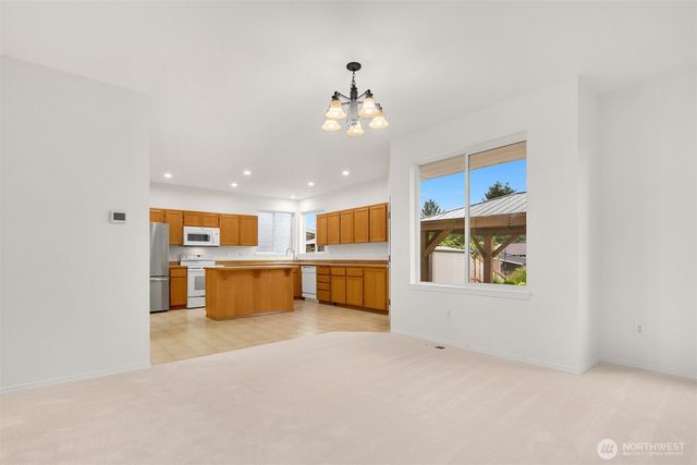 15506 67th Avenue Ct E, Puyallup, WA 98375