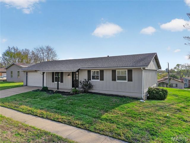 11342 Stonymont Drive, St Louis, MO 63136