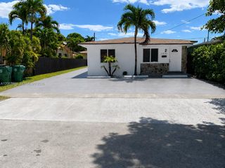 2829 SW 32nd Ct 2, Miami, FL 33133