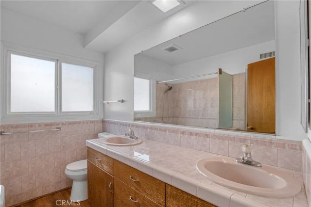 10352 Hayvenhurst Avenue, Granada Hills, CA 91344