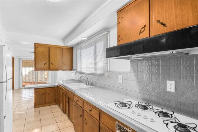 10352 Hayvenhurst Avenue, Granada Hills, CA 91344