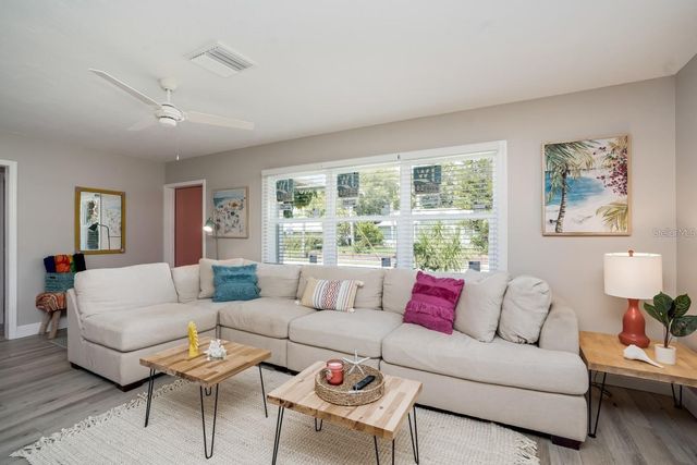617 26TH STREET W, Bradenton, FL 34205