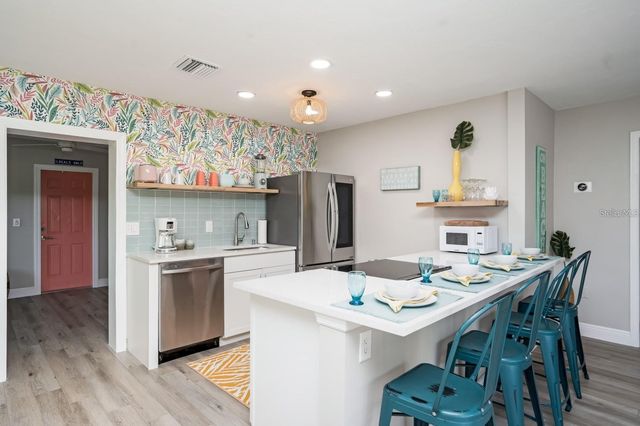 617 26TH STREET W, Bradenton, FL 34205