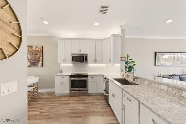 6509 Monterey PT 203, Naples, FL 34105