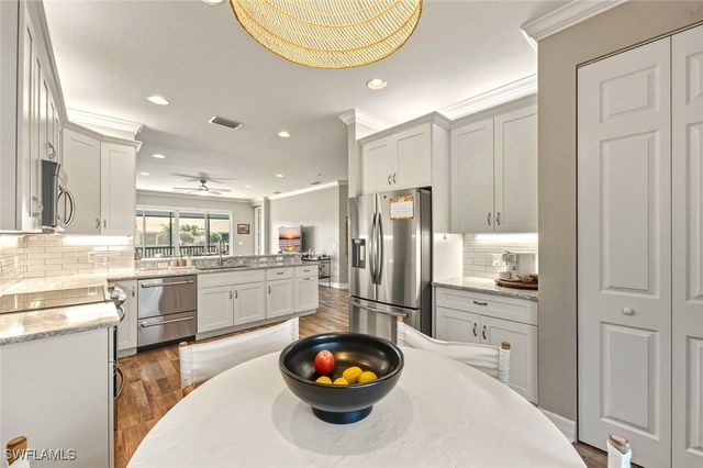 6509 Monterey PT 203, Naples, FL 34105