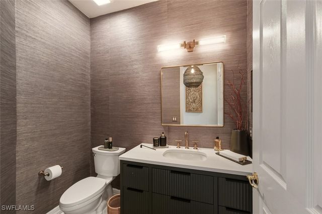 6509 Monterey PT 203, Naples, FL 34105