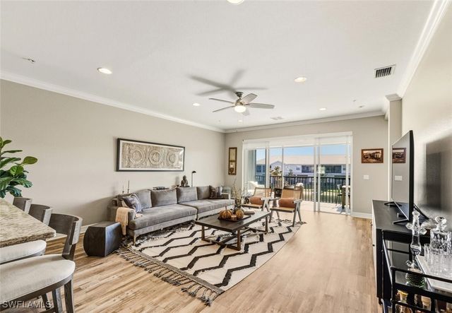 6509 Monterey PT 203, Naples, FL 34105