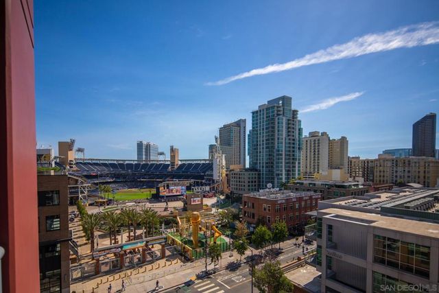 427 9Th Ave 704, San Diego, CA 92101