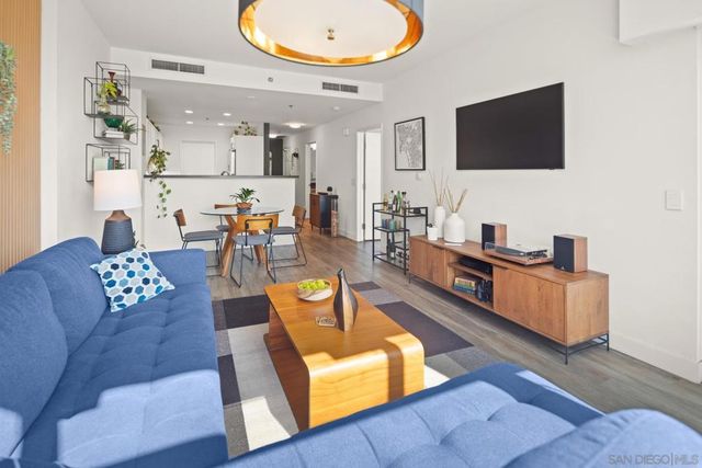 427 9Th Ave 704, San Diego, CA 92101