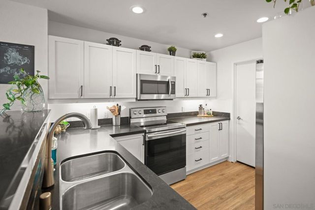 427 9Th Ave 704, San Diego, CA 92101