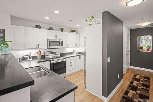 427 9Th Ave 704, San Diego, CA 92101