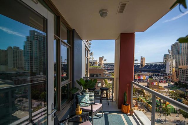 427 9Th Ave 704, San Diego, CA 92101