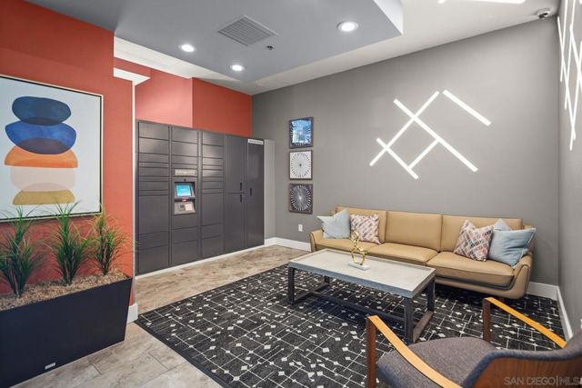 427 9Th Ave 704, San Diego, CA 92101