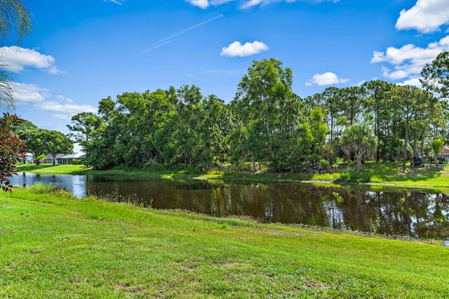 1925 SE Mantua Street, Port St Lucie, FL 34952