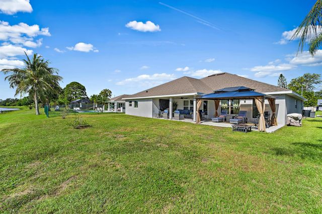 1925 SE Mantua Street, Port St Lucie, FL 34952
