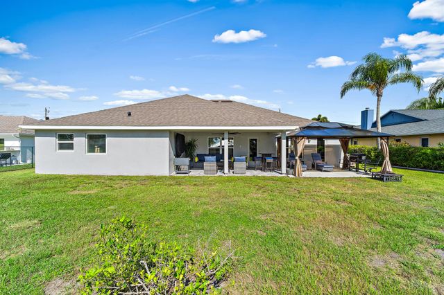 1925 SE Mantua Street, Port St Lucie, FL 34952