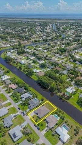1925 SE Mantua Street, Port St Lucie, FL 34952