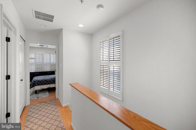 1215 V ST NW, Washington, DC 20009