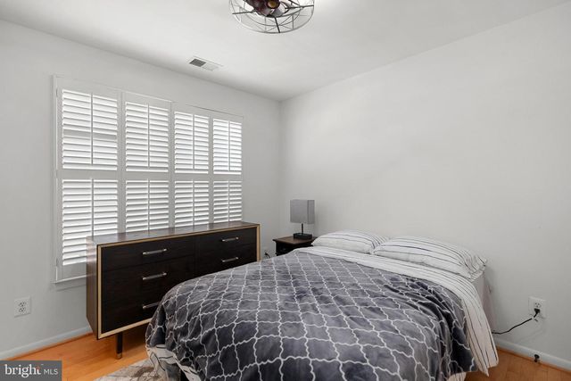 1215 V ST NW, Washington, DC 20009