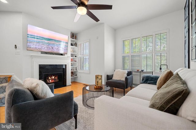 1215 V ST NW, Washington, DC 20009