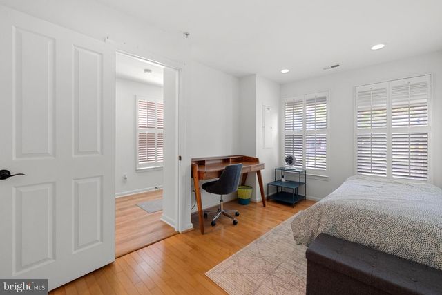 1215 V ST NW, Washington, DC 20009