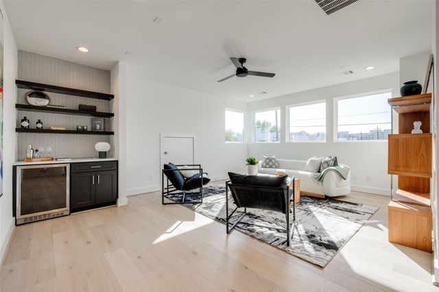 2414 Elmen Street, Houston, TX 77019