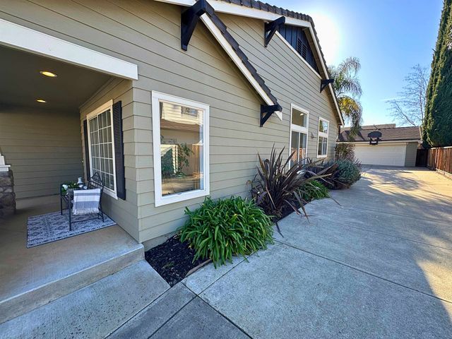 3075 Shiles Loop, Brentwood, CA 94513