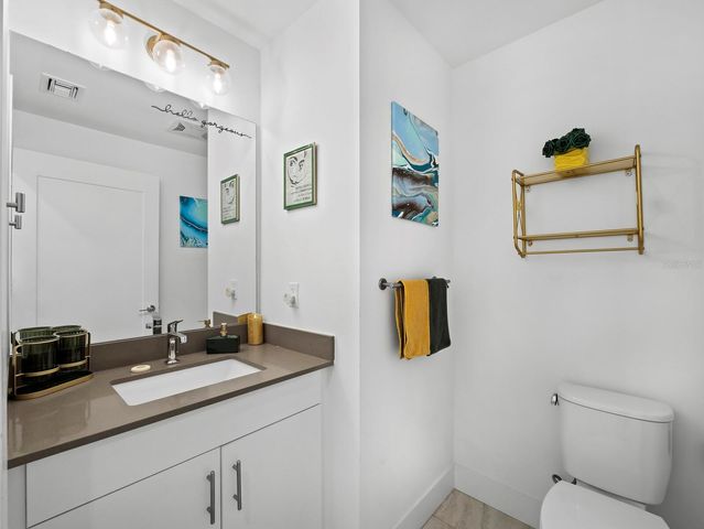 1703 N TAMIAMI TRAIL 306, Sarasota, FL 34234