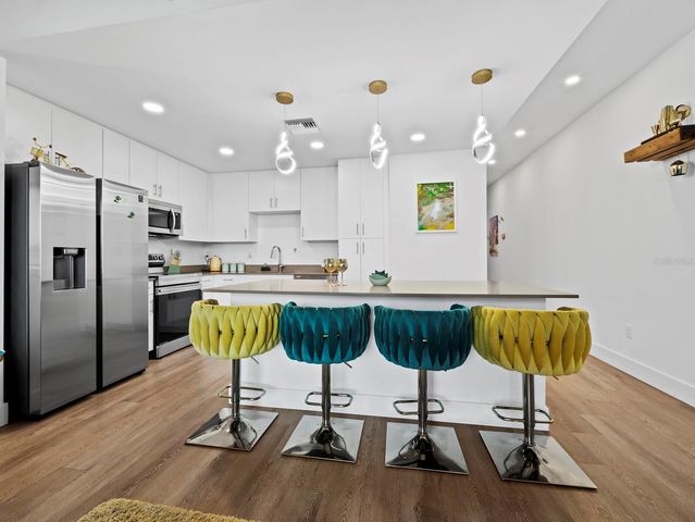 1703 N TAMIAMI TRAIL 306, Sarasota, FL 34234