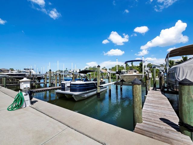 1703 N TAMIAMI TRAIL 306, Sarasota, FL 34234