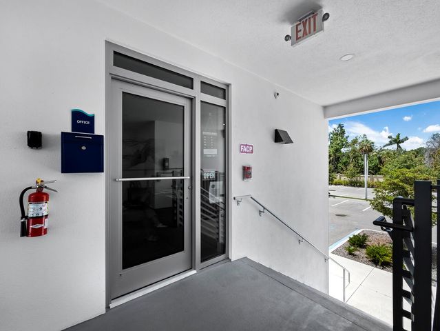 1703 N TAMIAMI TRAIL 306, Sarasota, FL 34234