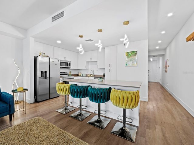 1703 N TAMIAMI TRAIL 306, Sarasota, FL 34234