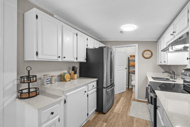 6001 - 1585 S Kings Hwy., Myrtle Beach, SC 29575