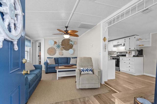 6001 - 1585 S Kings Hwy., Myrtle Beach, SC 29575