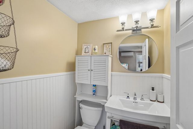 82 Concetta Dr, Bridgewater, MA 02324