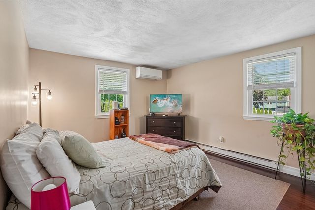 82 Concetta Dr, Bridgewater, MA 02324