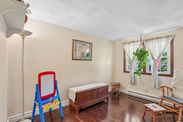 82 Concetta Dr, Bridgewater, MA 02324