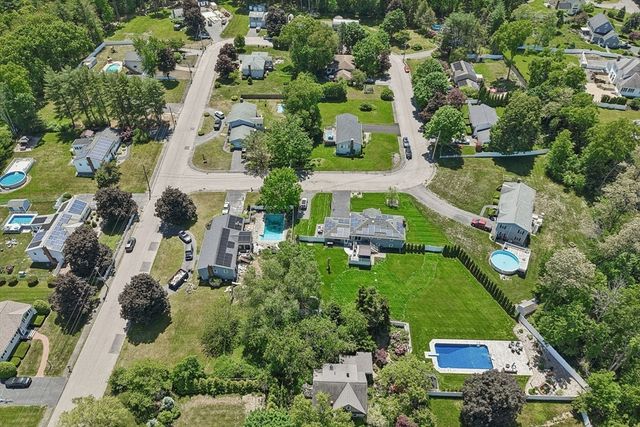 82 Concetta Dr, Bridgewater, MA 02324