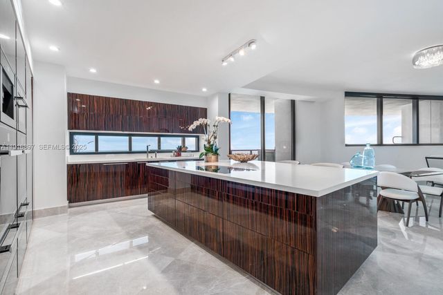 18555 Collins Avenue 5105, Sunny Isles Beach, FL 33160