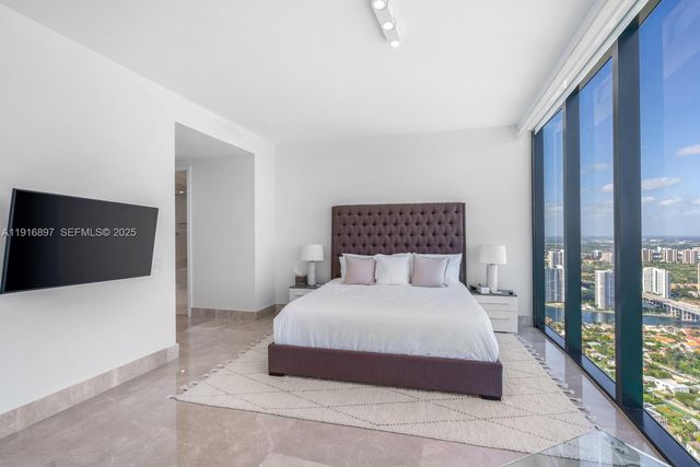 18555 Collins Avenue 5105, Sunny Isles Beach, FL 33160