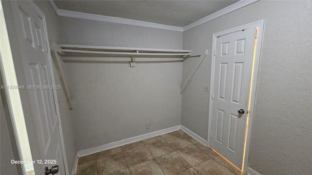 1040 N 70th Ave, Hollywood, FL 33024