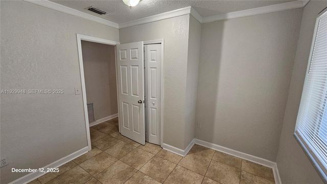 1040 N 70th Ave, Hollywood, FL 33024